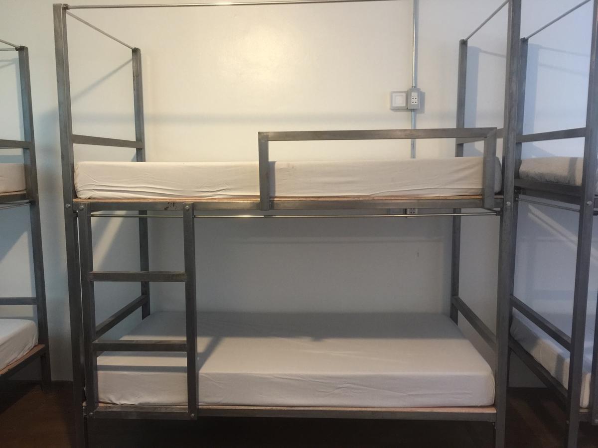 The Hub District Hostel And Dorm Makati City Екстер'єр фото